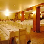 & Sierra De 4* 4* Казорла