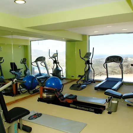 & Sierra De 4* Otel 4*