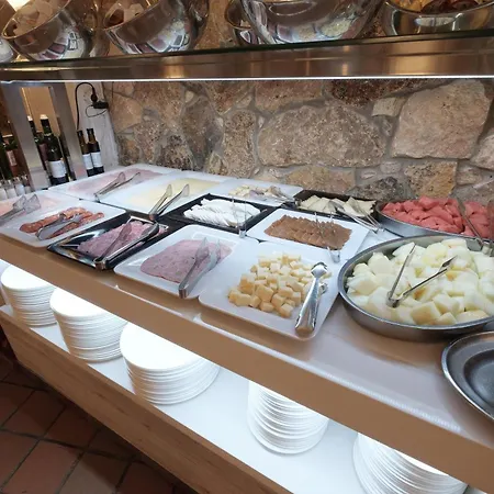 & Sierra De 4* Otel