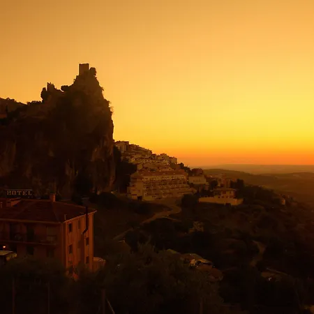 Hotel & Sierra De 4* 4*