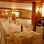 & Sierra De 4* Hotel 4*